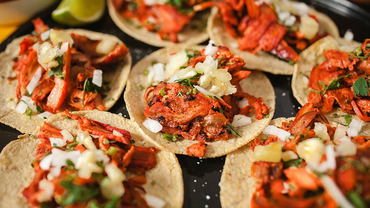 ¿LISTO PARA ENAMORAR TU PALADAR? 😮‍💨 ¡EL PASTOR PERFECTO SI EXISTE! 🔥🌮